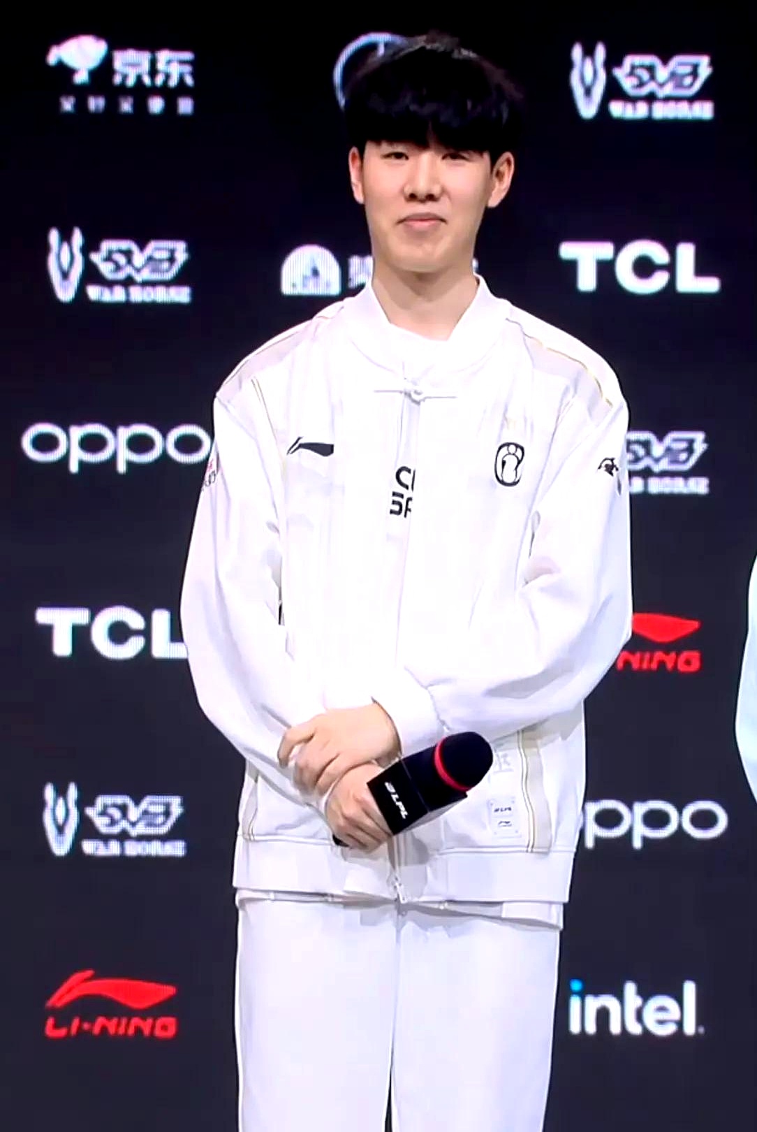 NAVI与 Spirit 在IEM Katowice 2025的比赛最佳精彩瞬间